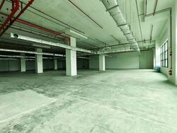 Tradehub 21 (D22), Warehouse #607938731